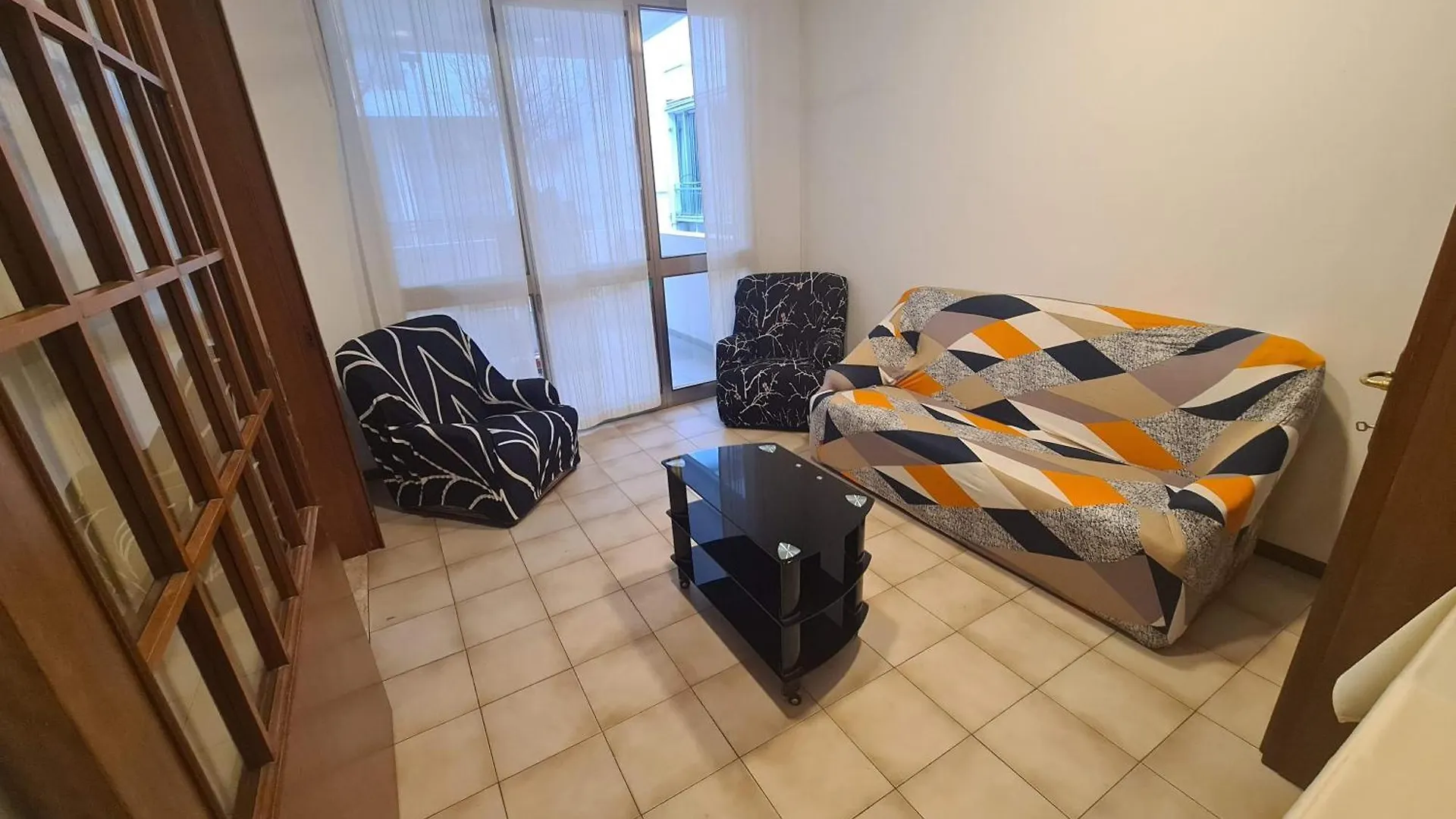 Colivingone-Mora Hotel Rimini Guest house