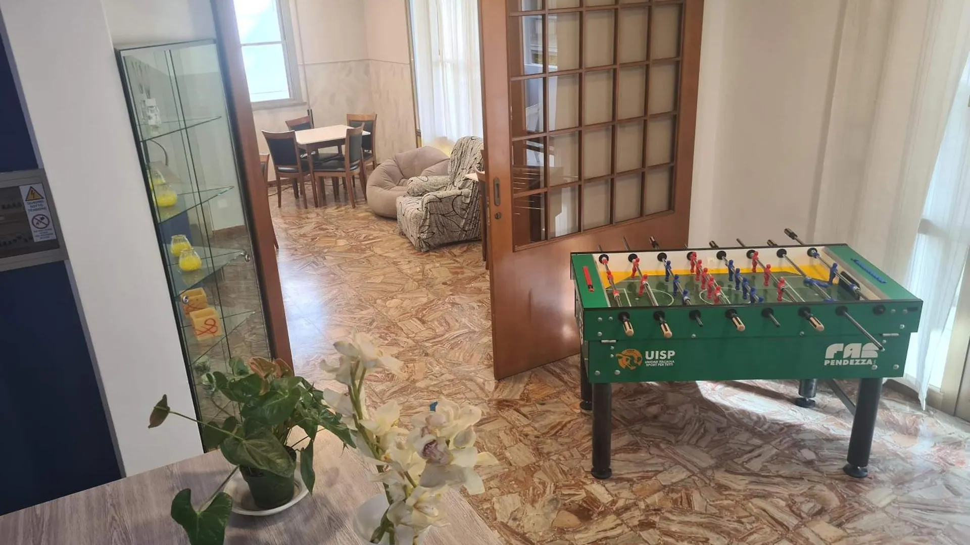 Colivingone-Mora Hotel Rimini 0*,  Italy