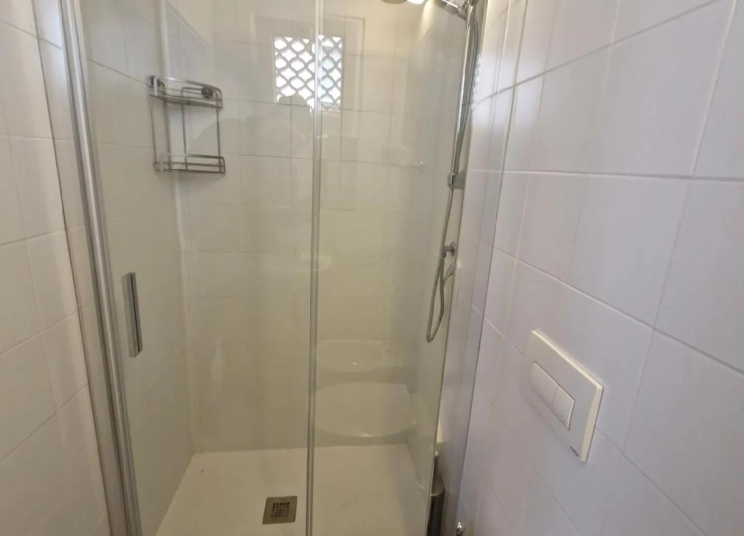 Colivingone-Mora Hotel Rimini Italy