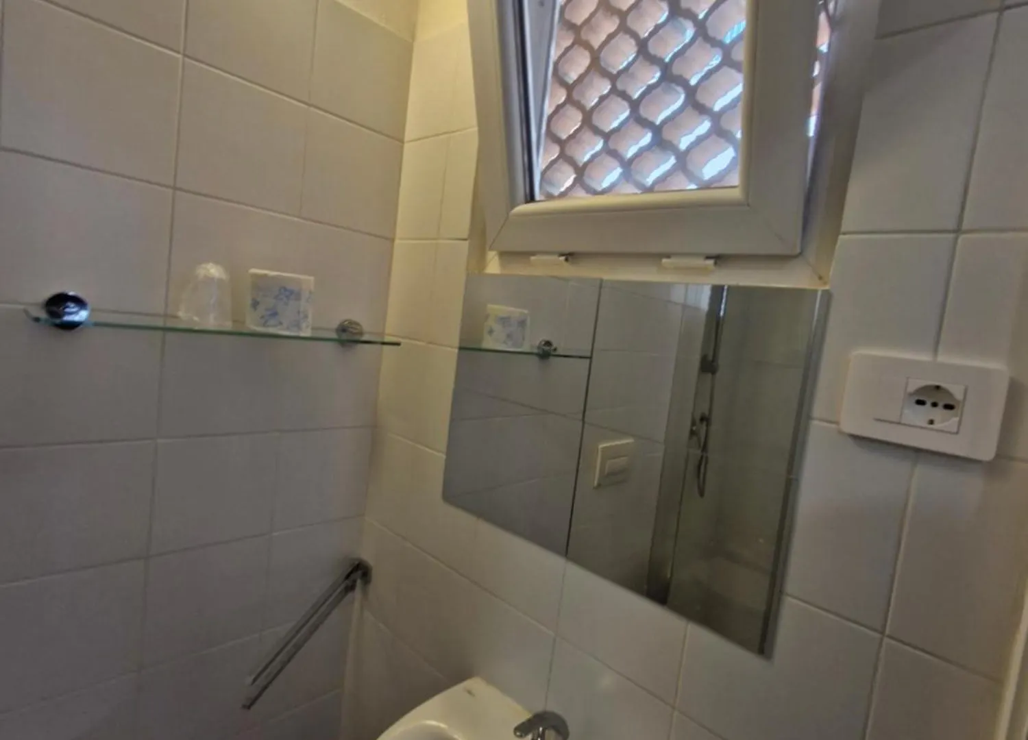 Colivingone-Mora Hotel Rimini Guest house